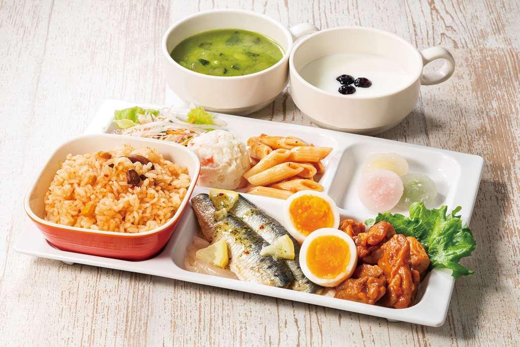 Comfort Hotel Kokura Китакушу Ресторант снимка